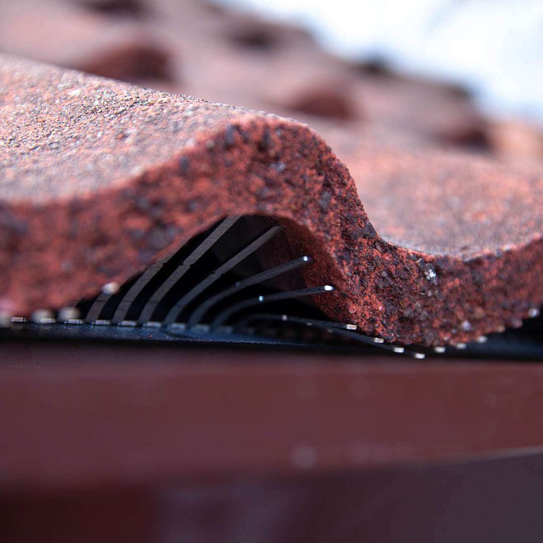 Birdcomb Galvanised Steel Eaves Comb Filler 975mm Lengths